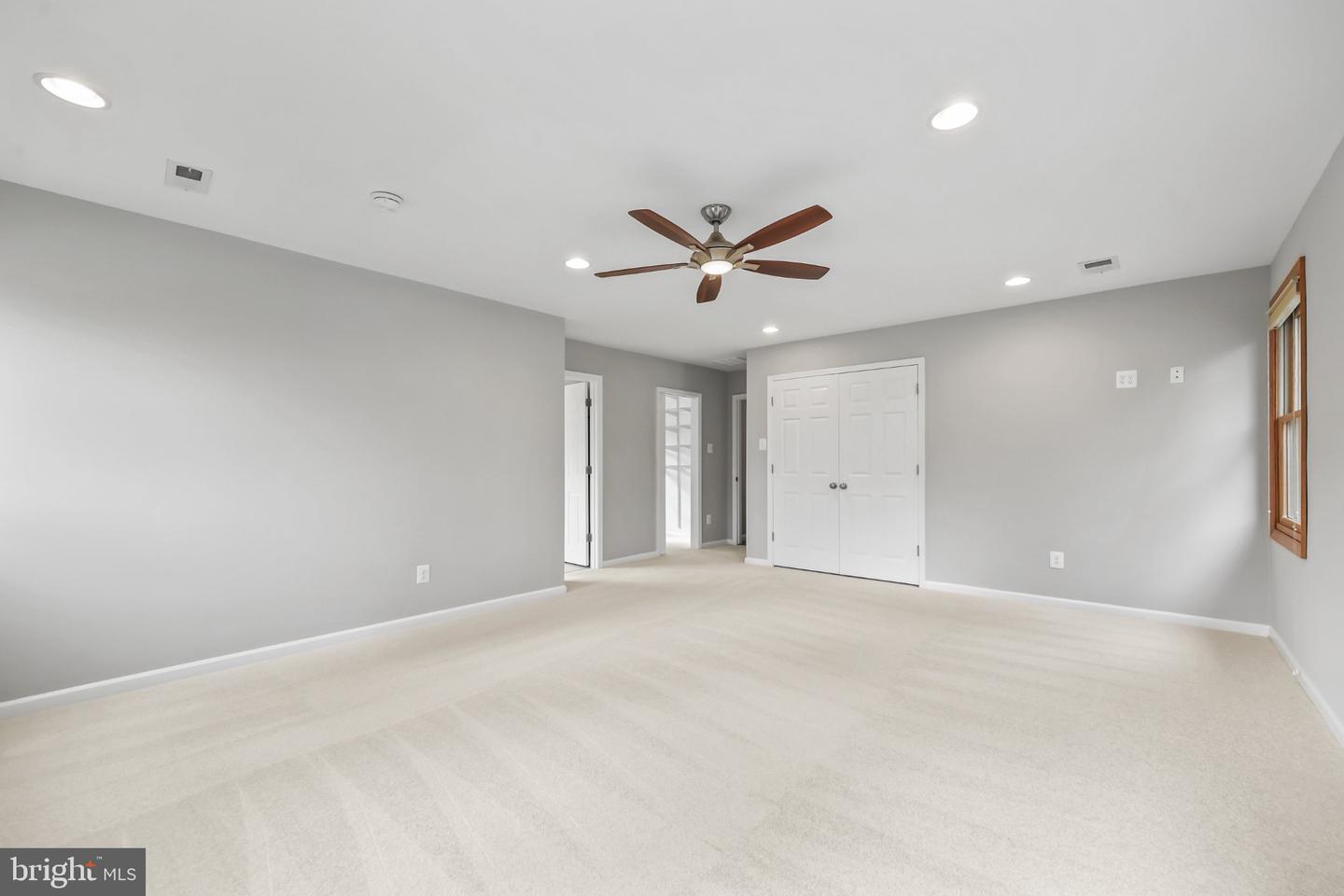 7609 Burnside Ct Property Photo 36