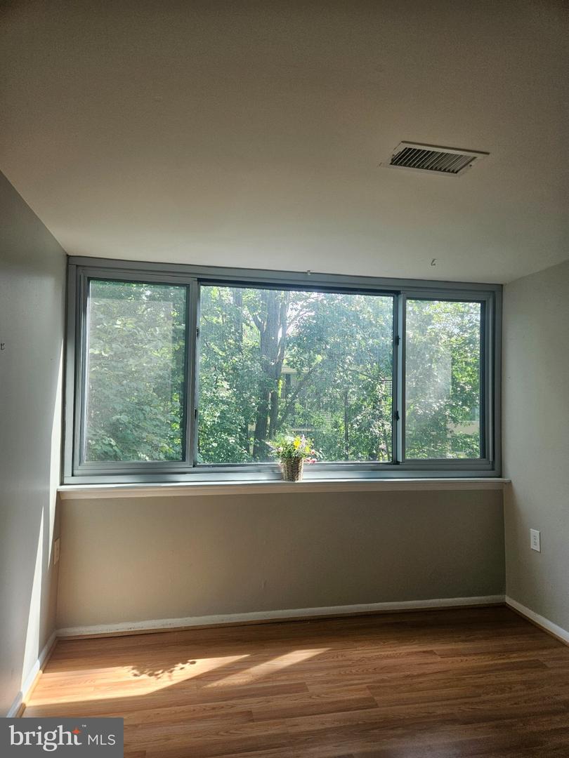 4415 Briarwood Ct N #45 Property Photo 10