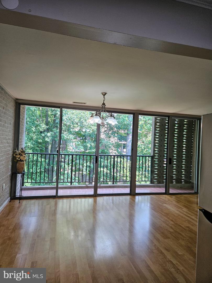 4415 Briarwood Ct N #45 Property Photo 13