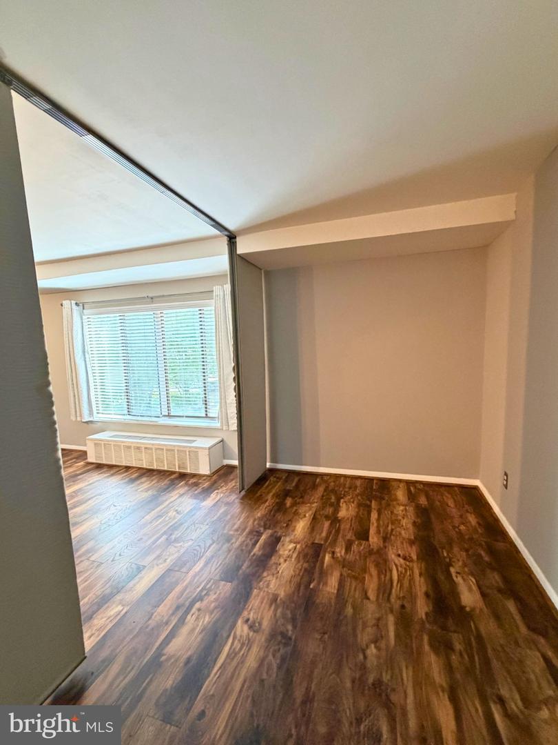 6001 Arlington Blvd #207 Property Photo 14