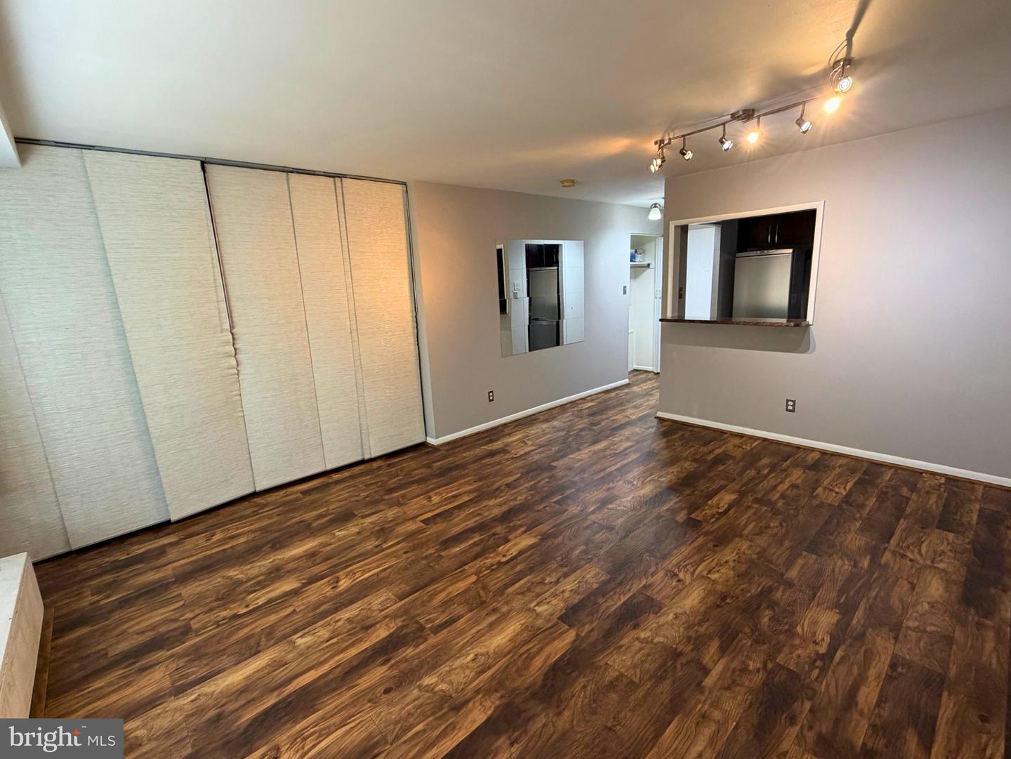 6001 Arlington Blvd #207 Property Photo 16