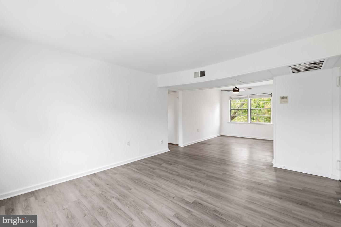 6604 10th St #c1 Property Photo 9