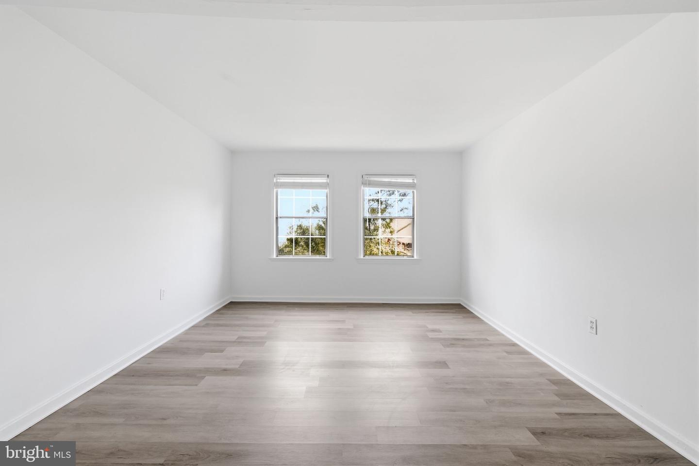 6604 10th St #c1 Property Photo 10