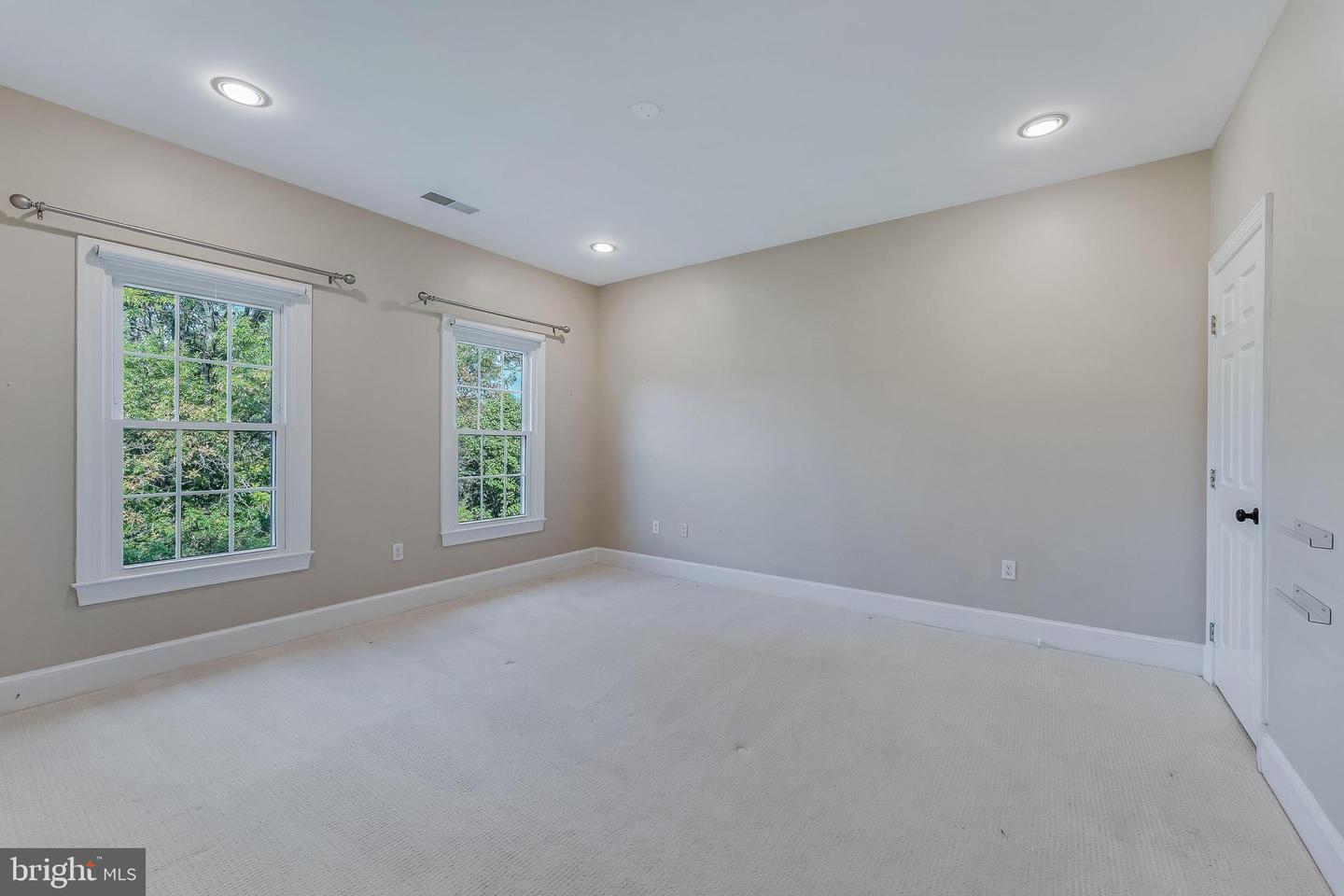 615 Nalls Farm Way Property Photo 33