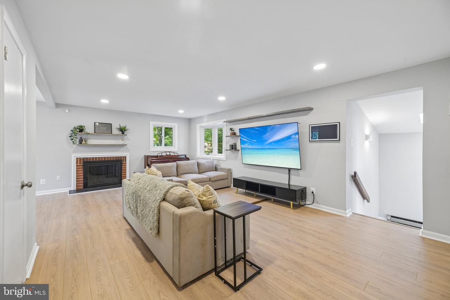 3237 Dye Dr Property Photo 4