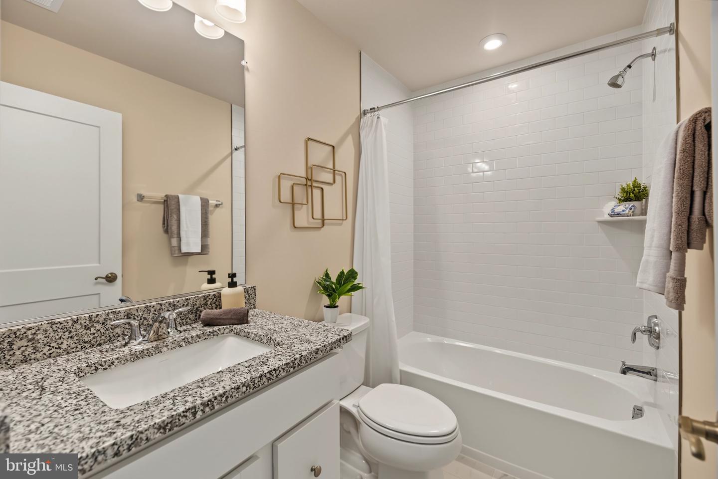 14176 Gypsum Loop Property Photo 9