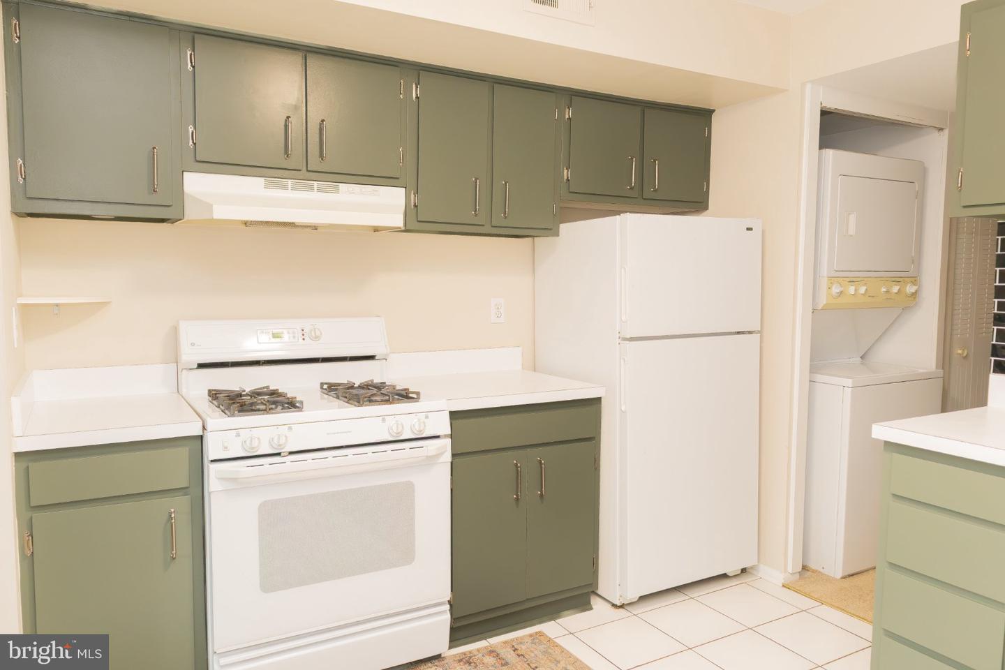 2016 Colts Neck Rd #9/1a Property Photo 10