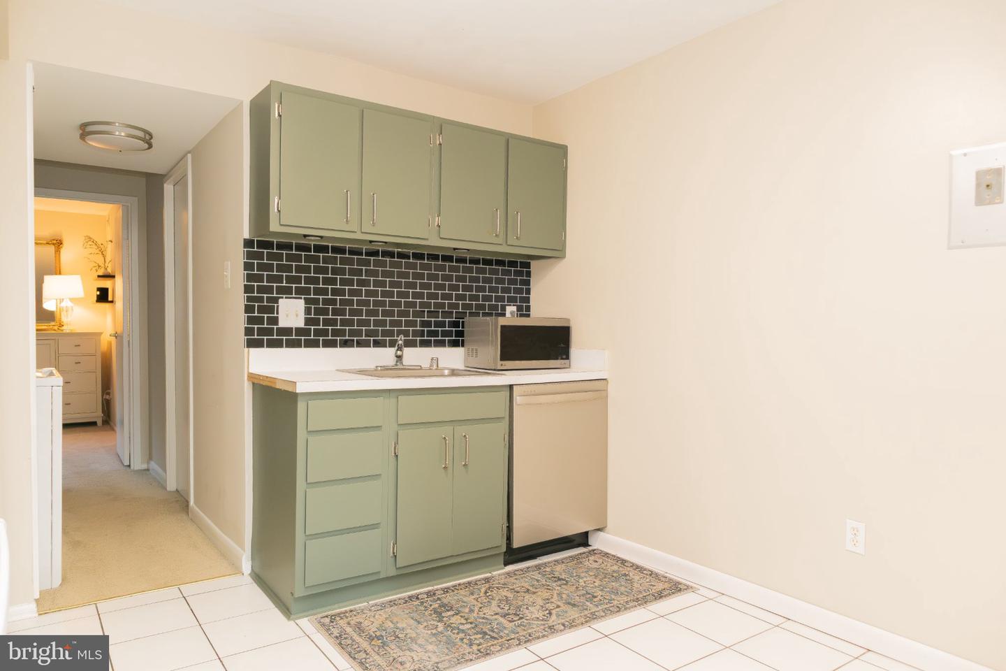 2016 Colts Neck Rd #9/1a Property Photo 11
