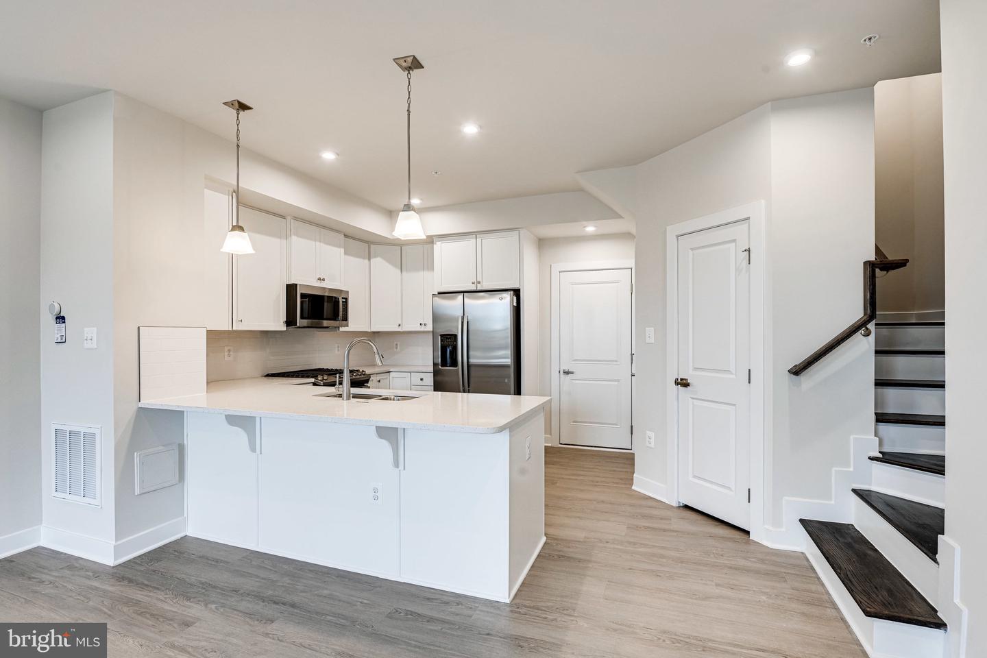 14055 Sunrise Valley Dr Property Photo 14