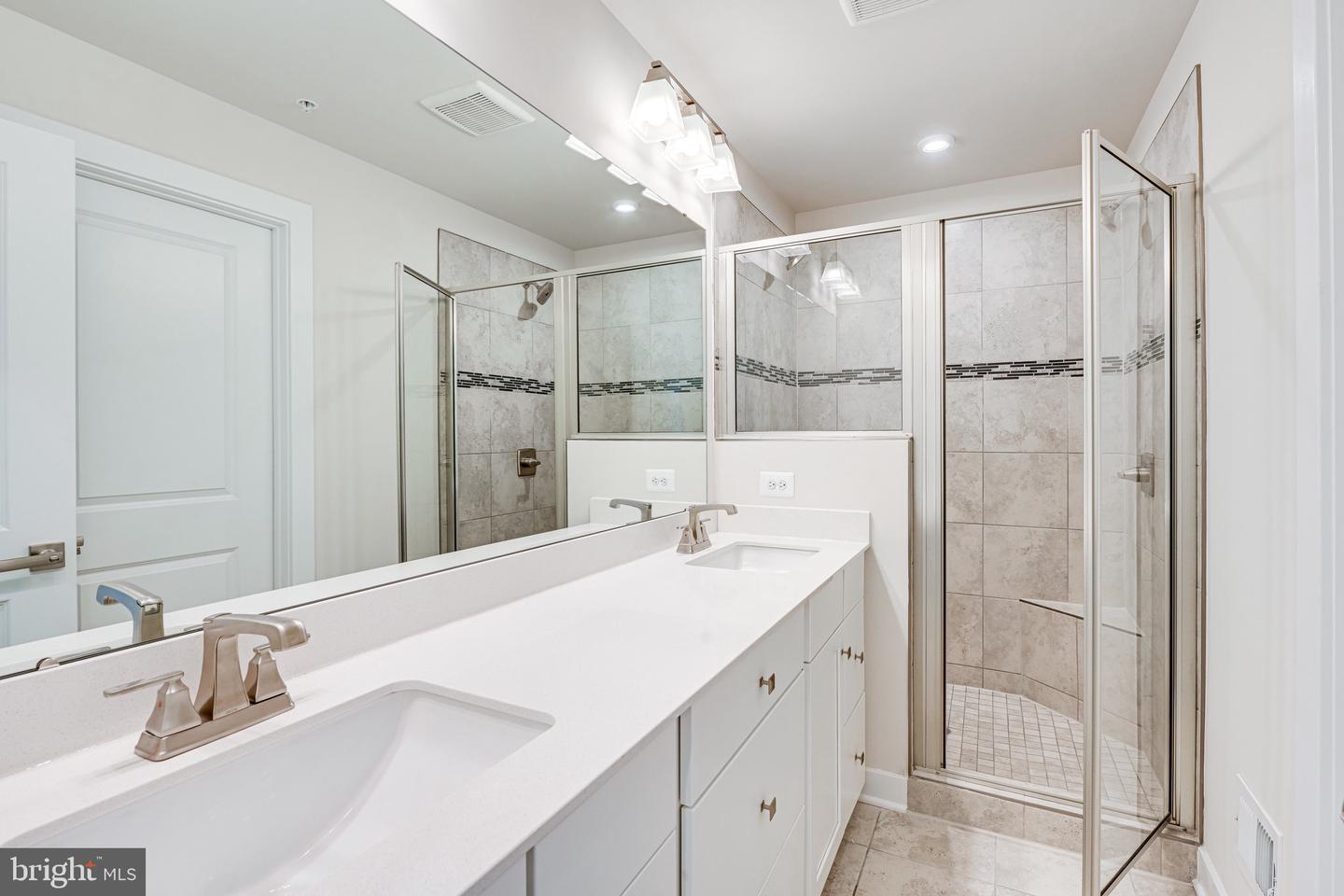 14055 Sunrise Valley Dr Property Photo 19