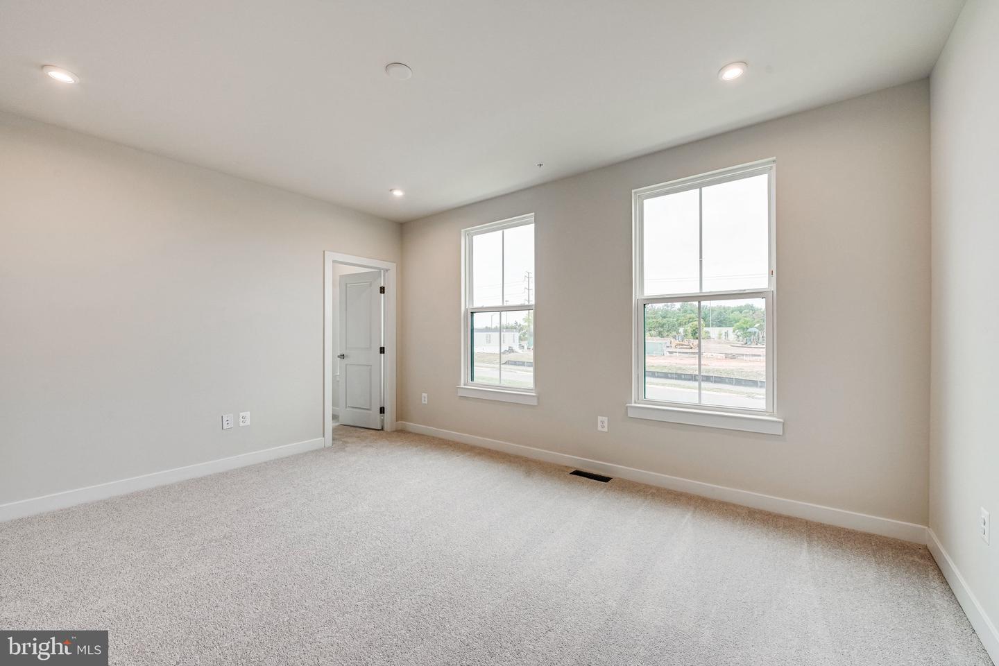 14055 Sunrise Valley Dr Property Photo 23