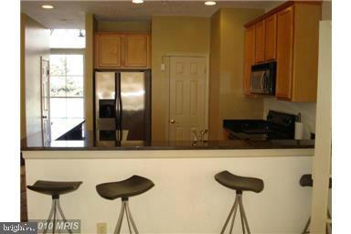 1532 Lincoln Way #103 Property Photo 9