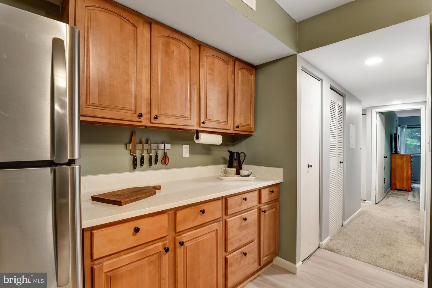 9745 Kings Crown Ct #1 Property Photo 11