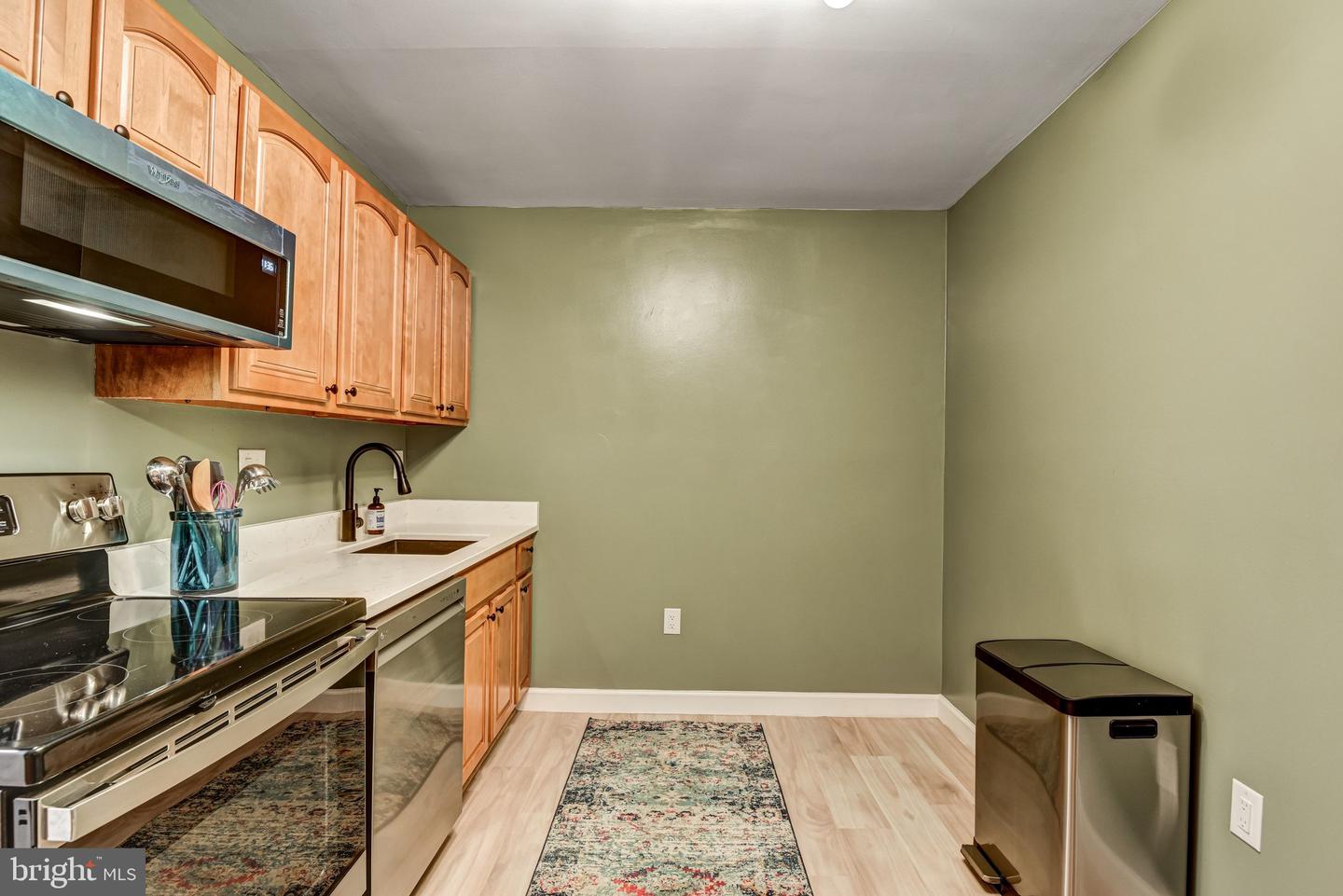 9745 Kings Crown Ct #1 Property Photo 14