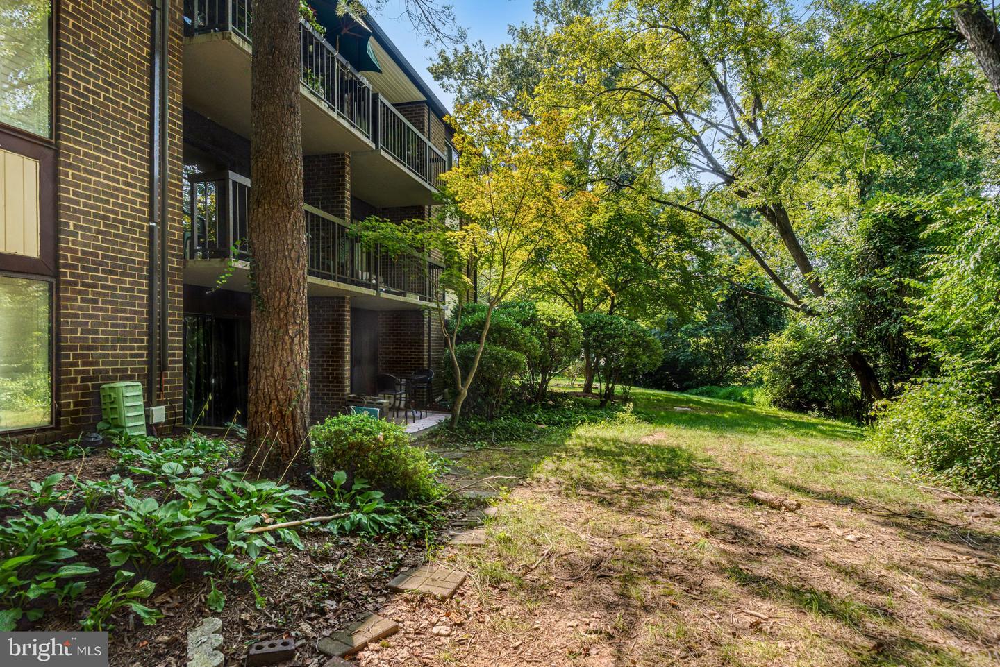 9745 Kings Crown Ct #1 Property Photo 22