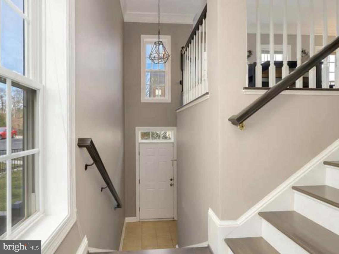 8441 Kirby Lionsdale Dr Property Photo 3