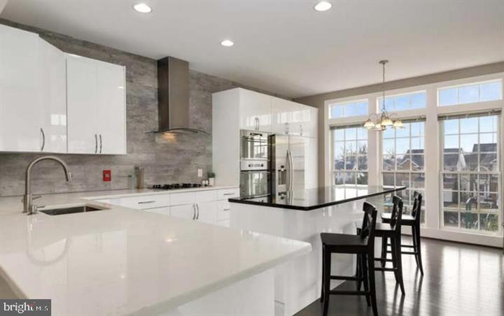 8441 Kirby Lionsdale Dr Property Photo 12
