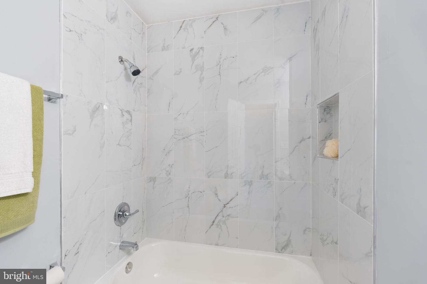 4552 King Edward Ct Property Photo 26