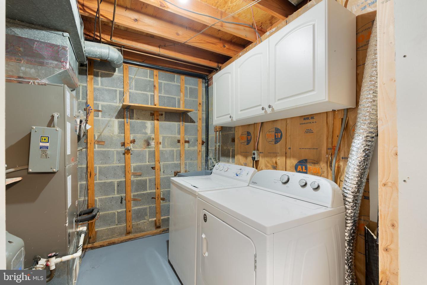 4552 King Edward Ct Property Photo 33