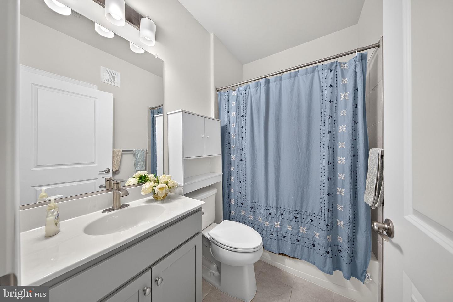 3925 Fair Ridge Dr #303 Property Photo 32
