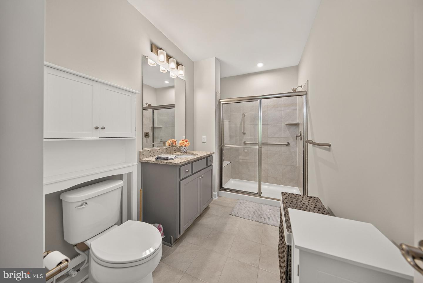 3925 Fair Ridge Dr #303 Property Photo 36