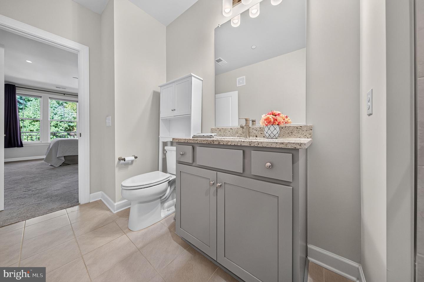 3925 Fair Ridge Dr #303 Property Photo 43