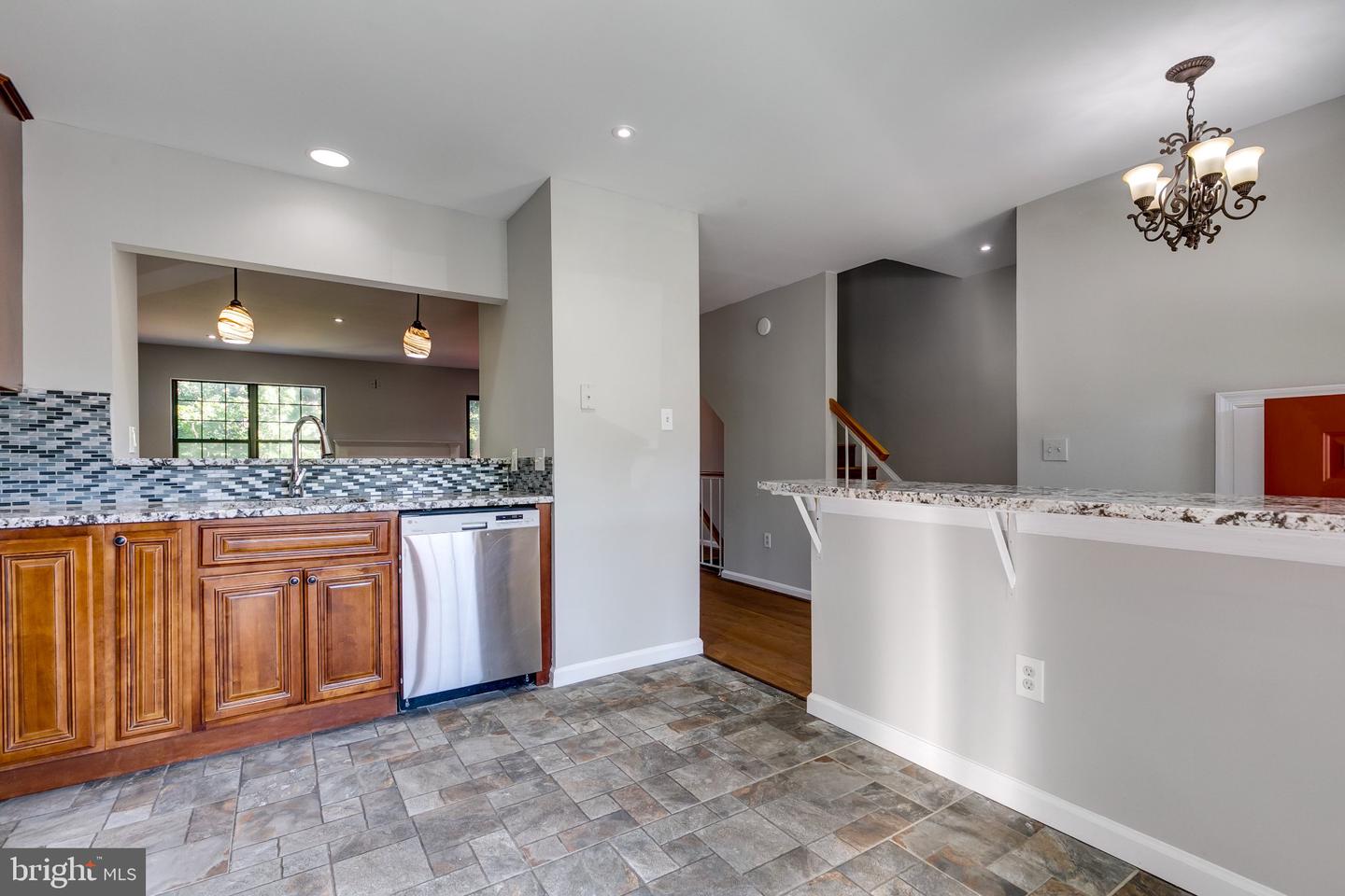 13656 Wildflower Ln Property Photo 5