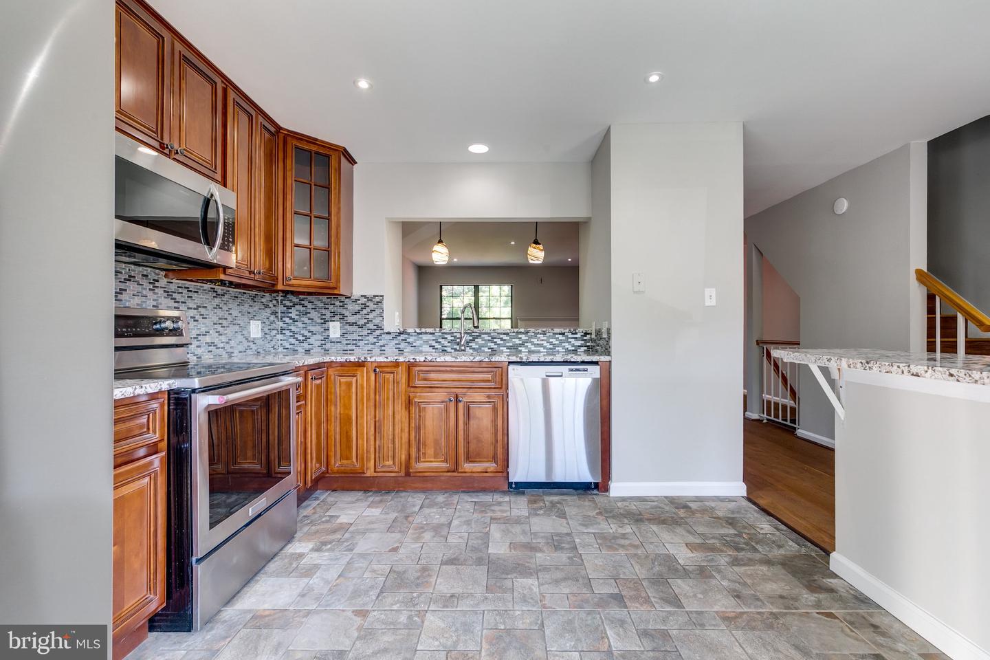 13656 Wildflower Ln Property Photo 6