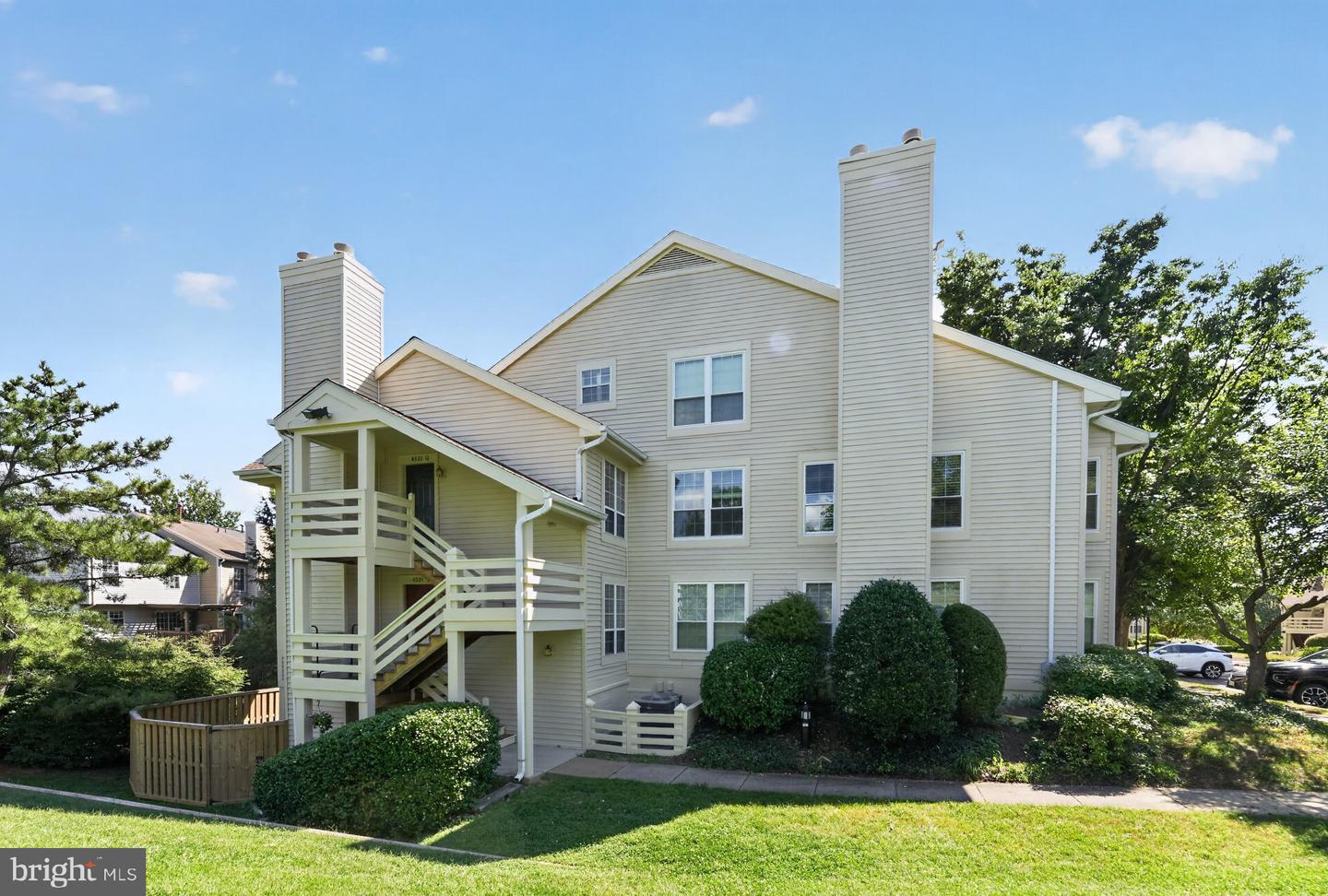 4501 Hazeltine Ct #g Property Photo 1