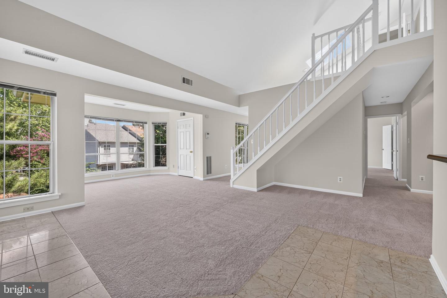 4501 Hazeltine Ct #g Property Photo 4