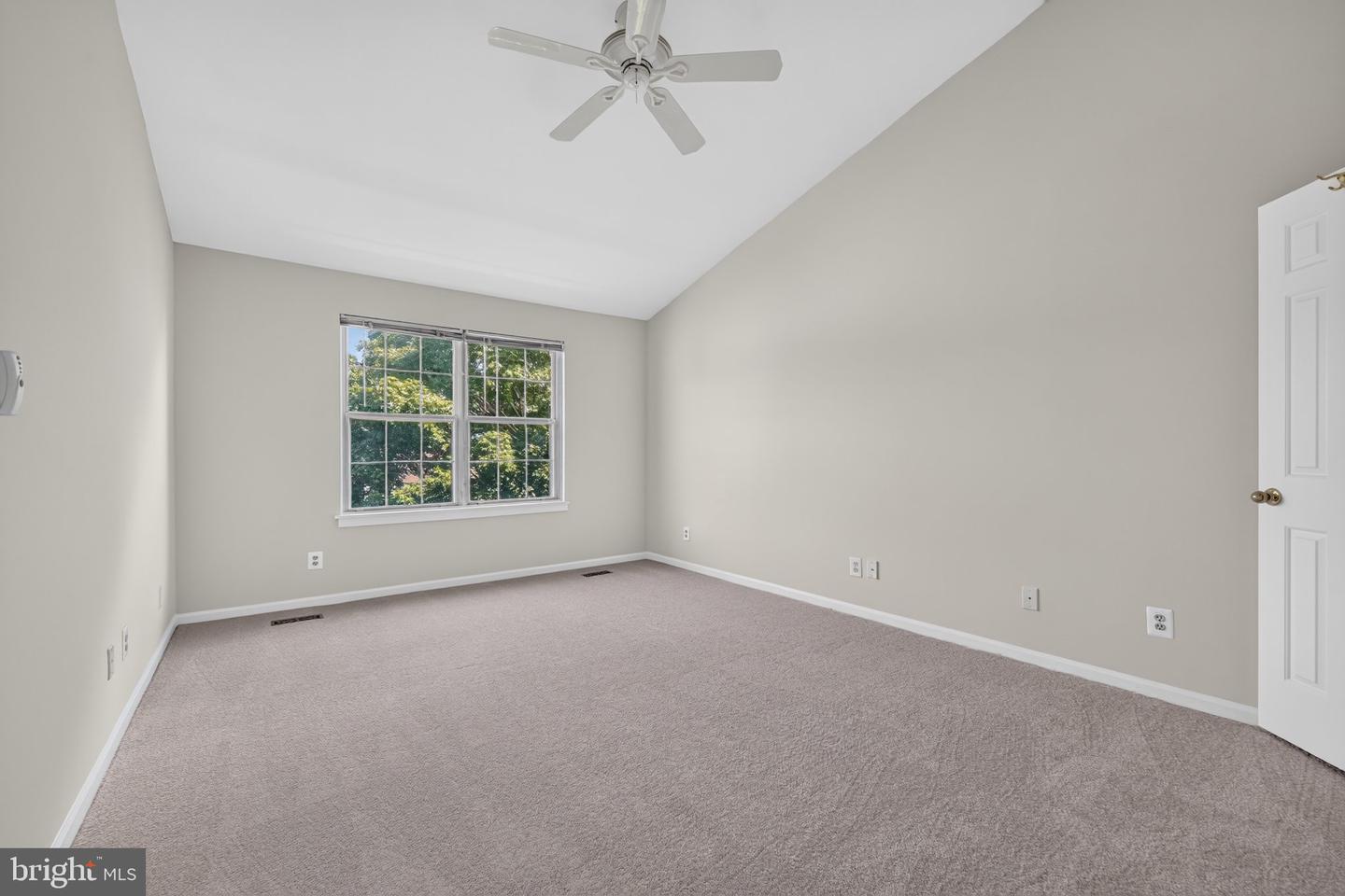 4501 Hazeltine Ct #g Property Photo 27