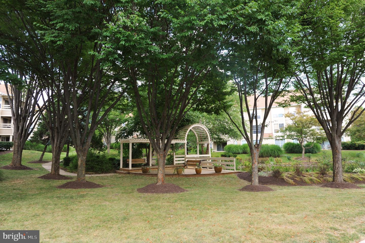 4501 Hazeltine Ct #g Property Photo 39