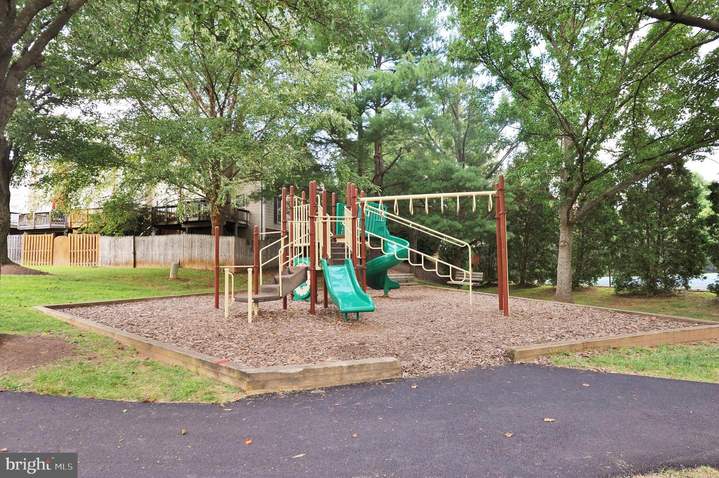 4501 Hazeltine Ct #g Property Photo 52