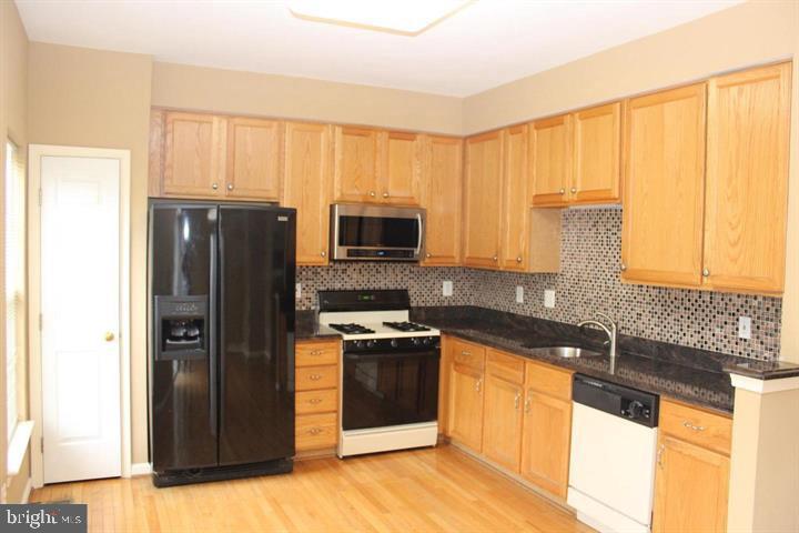 2555 Chase Wellesley Dr Property Photo 6