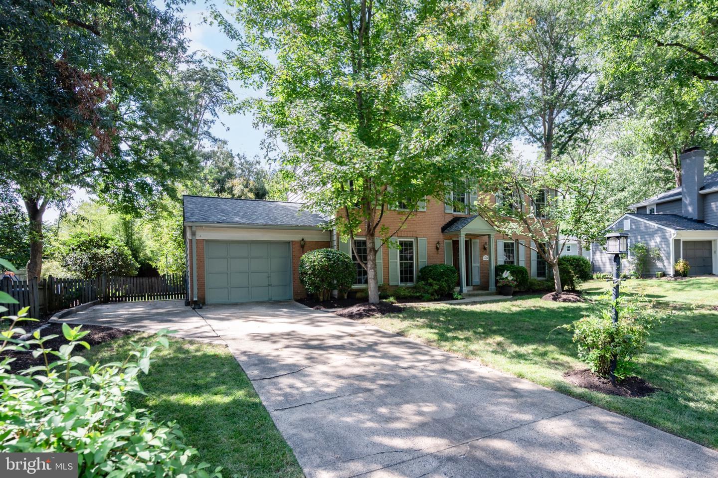8620 Yardley Dr Property Photo 3