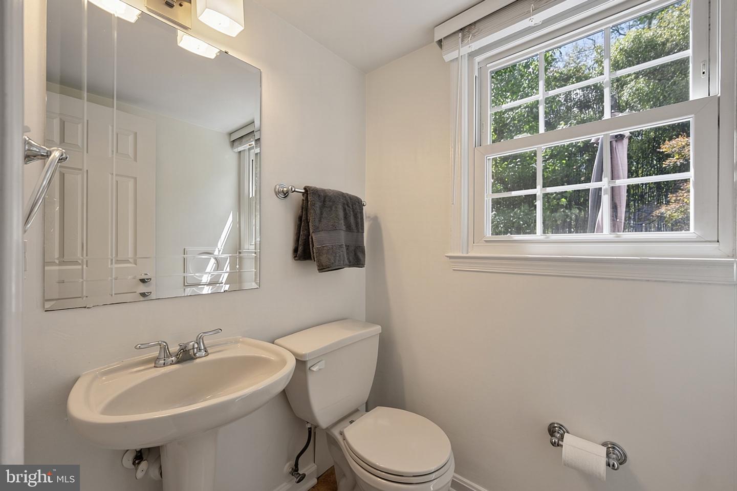 8620 Yardley Dr Property Photo 17