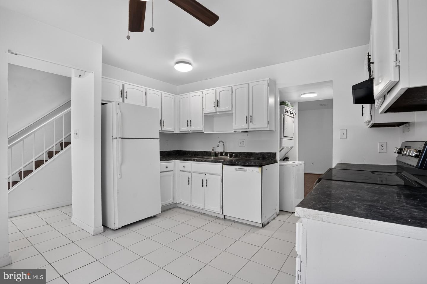 1151 Dublin Pl Property Photo 8