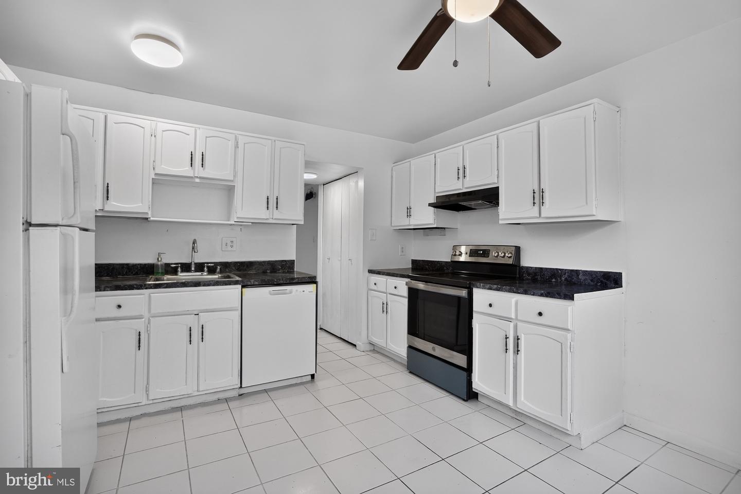 1151 Dublin Pl Property Photo 10