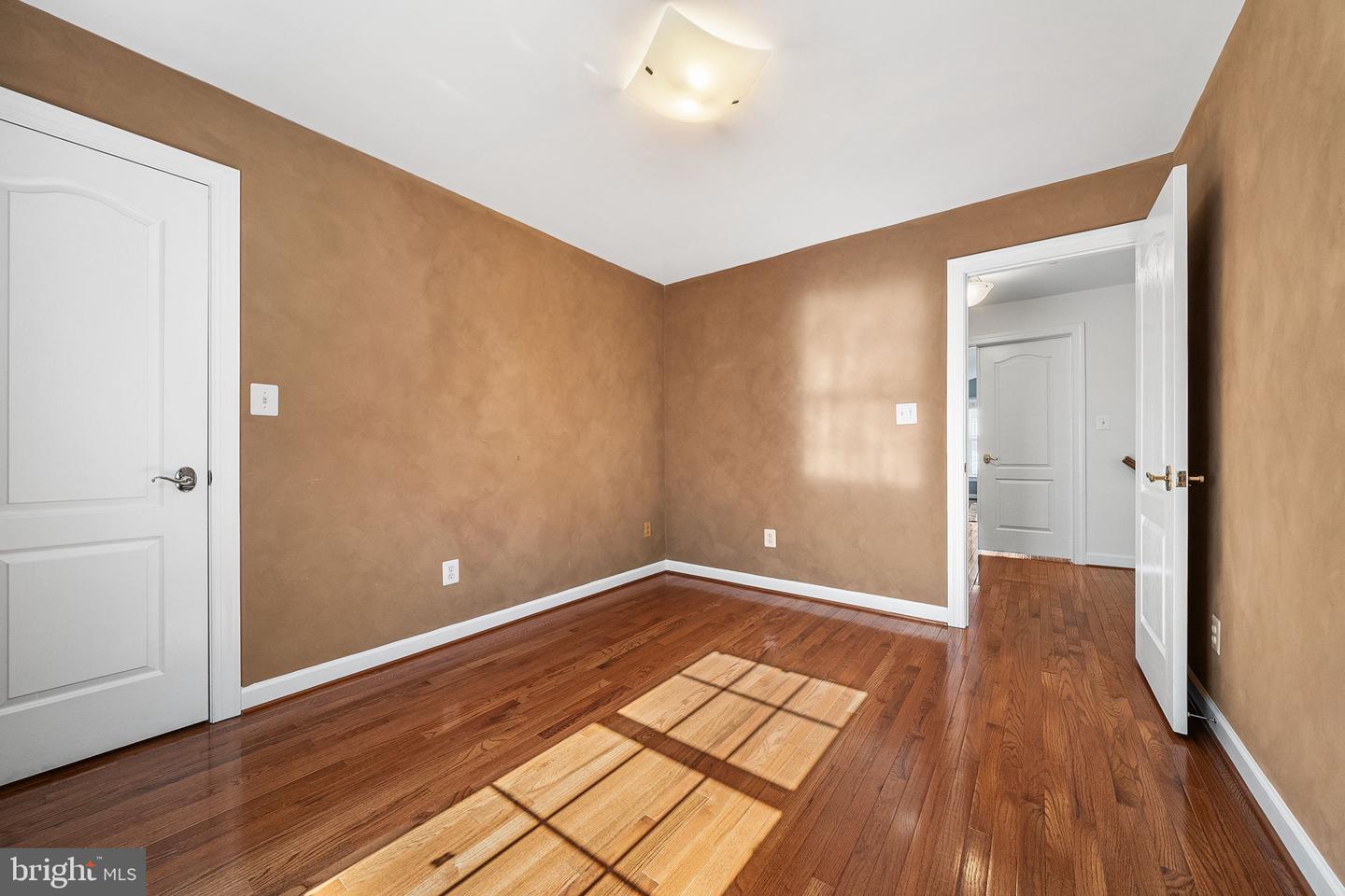 9828 Fox Rest Ln Property Photo 37
