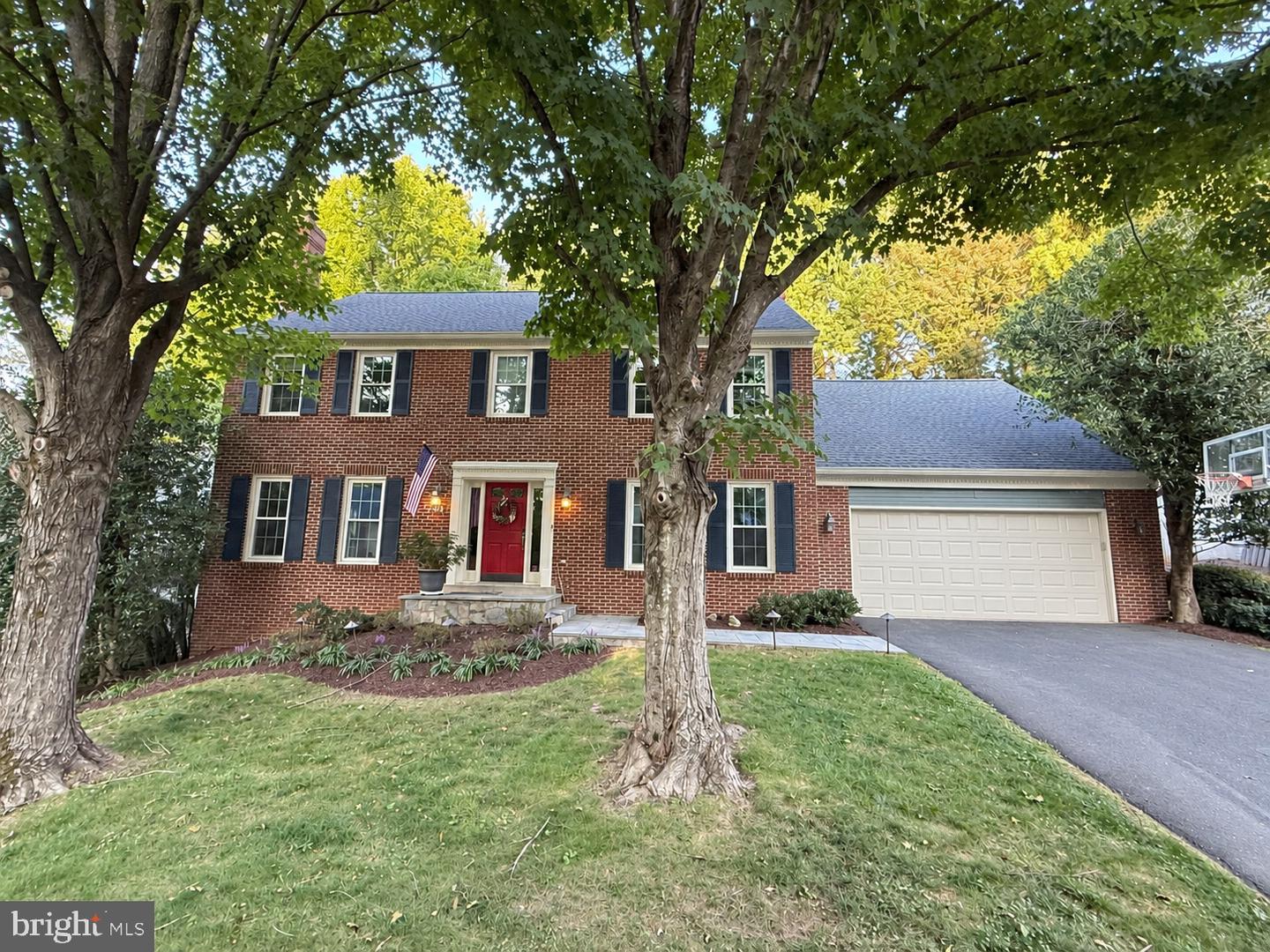 1623 Linway Park Dr Property Photo 1