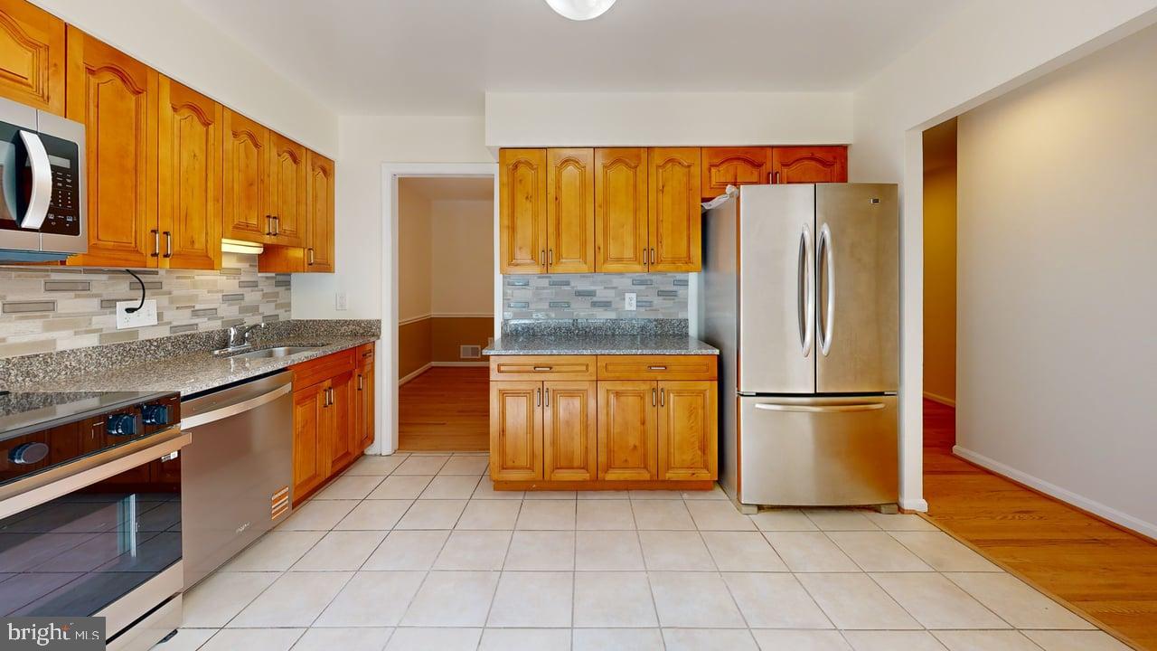 2303 Mcgregor Ct Property Photo 23