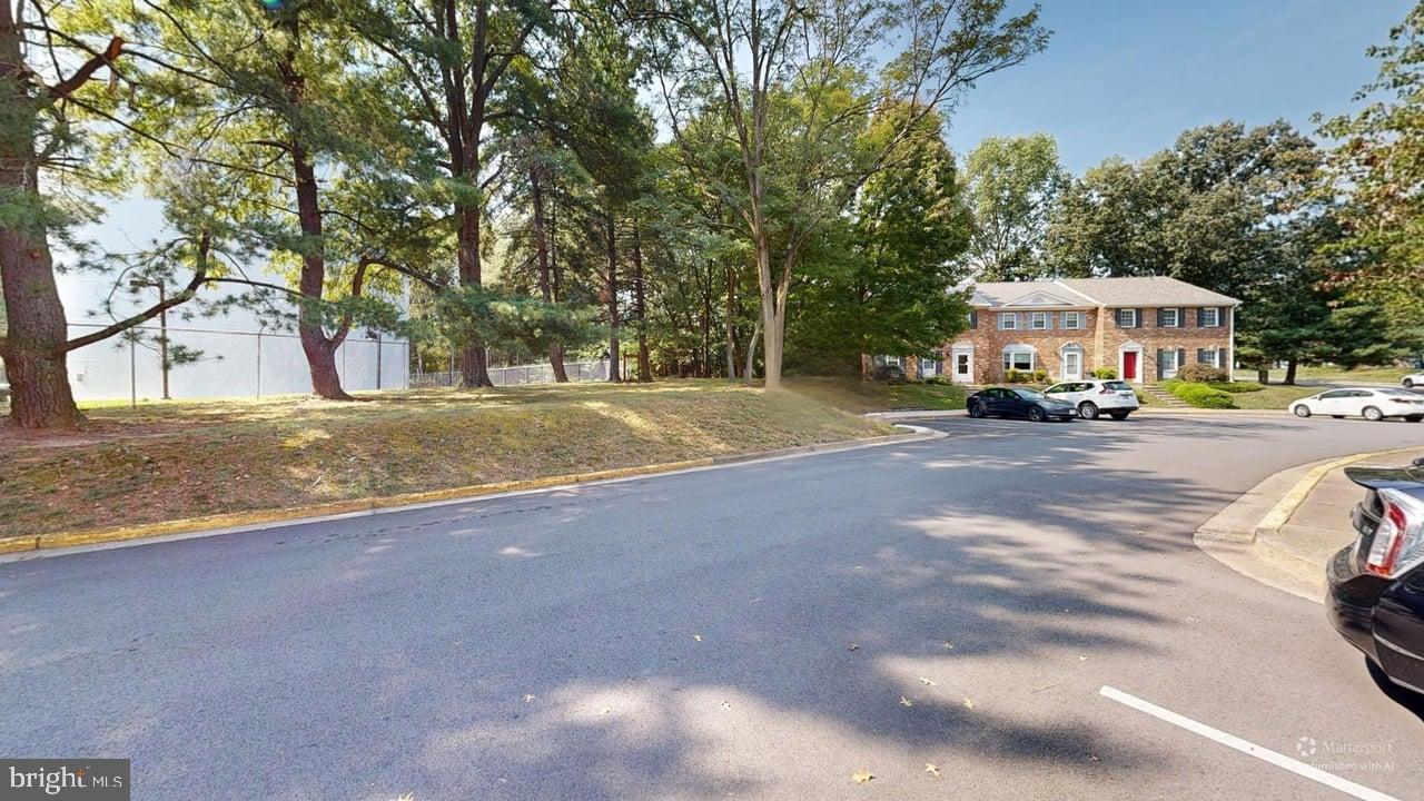 2303 Mcgregor Ct Property Photo 29