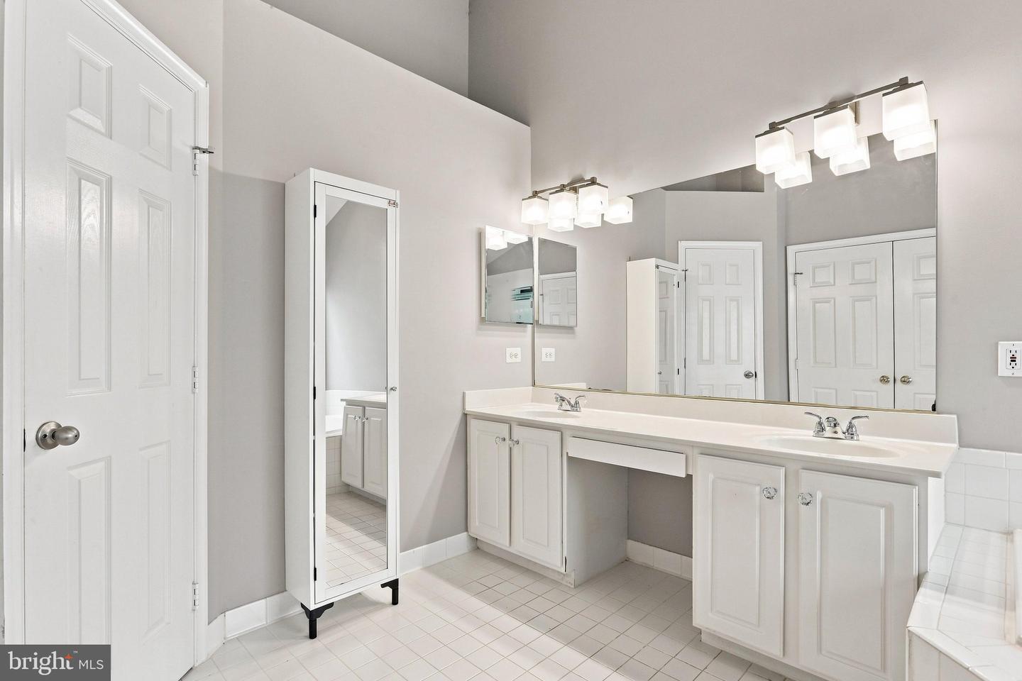 5420 Chieftain Cir Property Photo 39
