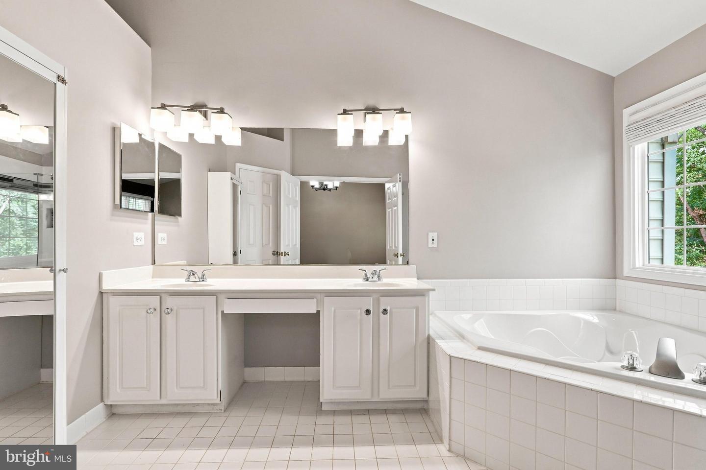 5420 Chieftain Cir Property Photo 41