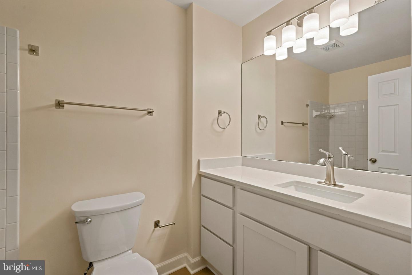 7937 Valleyfield Dr Property Photo 22