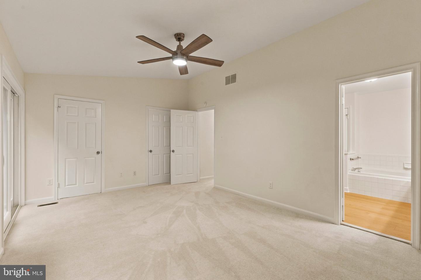 7937 Valleyfield Dr Property Photo 26
