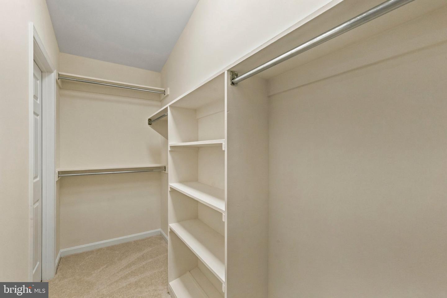 7937 Valleyfield Dr Property Photo 27