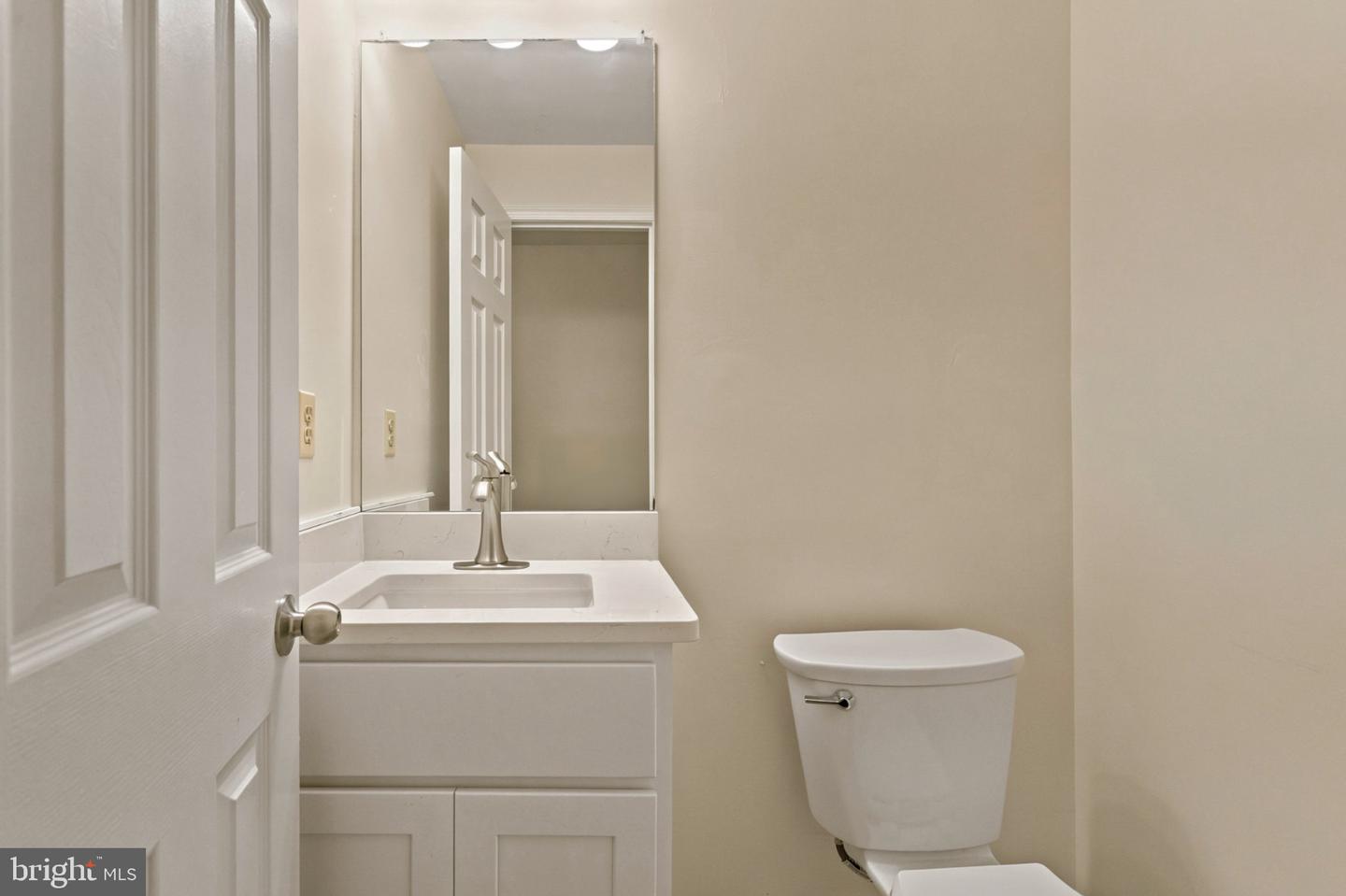7937 Valleyfield Dr Property Photo 30
