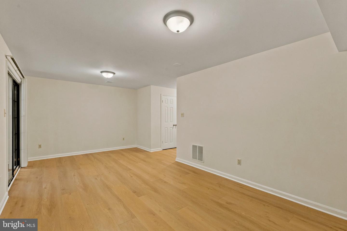 7937 Valleyfield Dr Property Photo 33