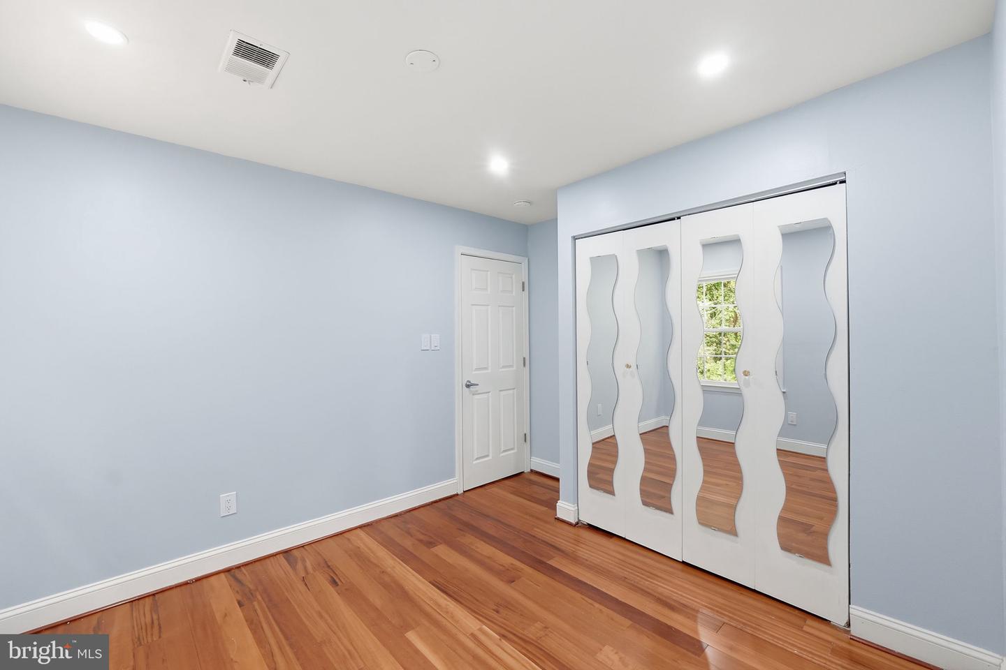 8562 Tyrolean Way Property Photo 20